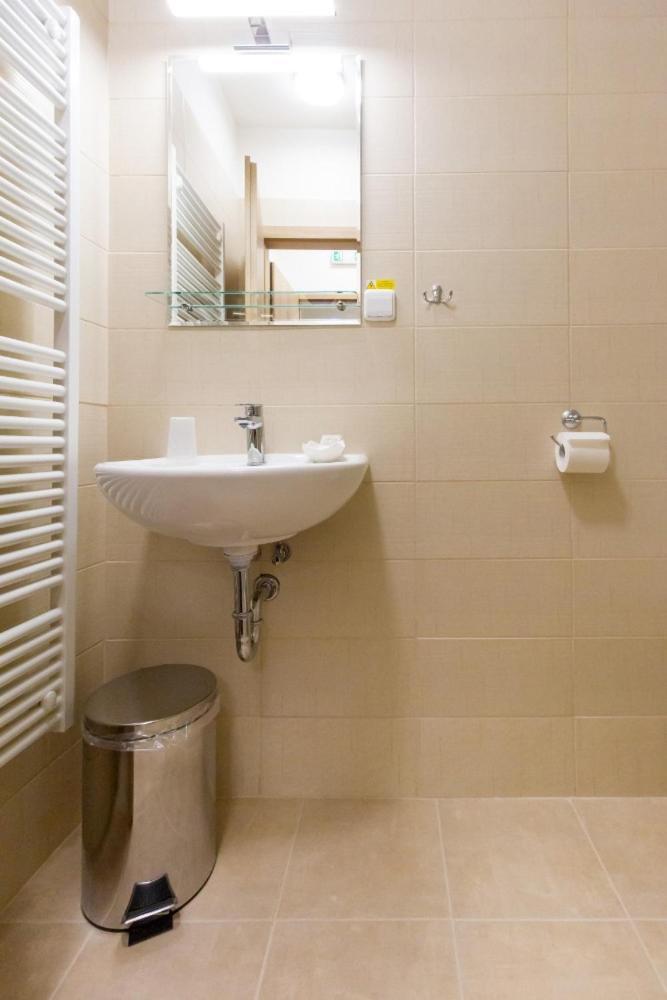 Hotel Ungar 斯维塔维 外观 照片